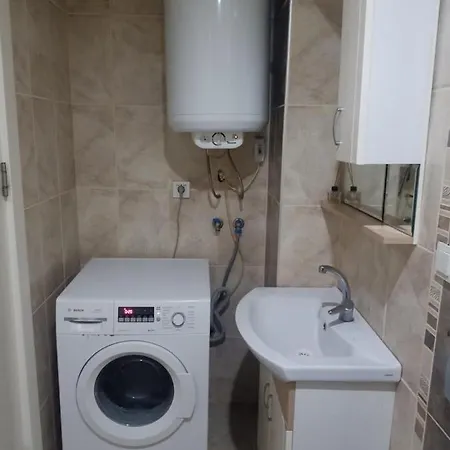 Apartman Mobilyali 1+1 Lux Daire Yuzme Havuzlu